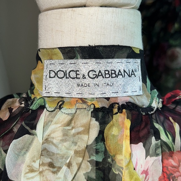 Dolce & Gabbana Top 2020 collection. XS Blouse, but will fit a Small - Picture 4 of 4